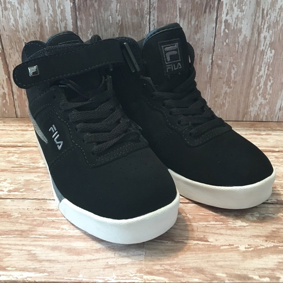 boys high top sneakers
